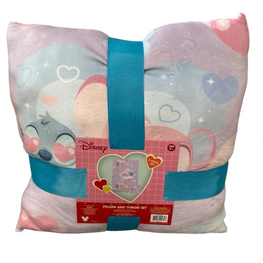 Disney LiLo & Stitch Decorative 2 Piece Fleece Pillow & Throw Set. NEW!